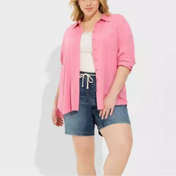 Torrid Drop Shoulder Button Front Shirt. 1X. Chateau Rose. NWT. - Picture 6 of 7